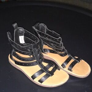 Black gladiator type sandals Toddler 8